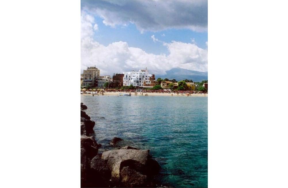 Villa Athena Giardini Naxos Kültér fotó